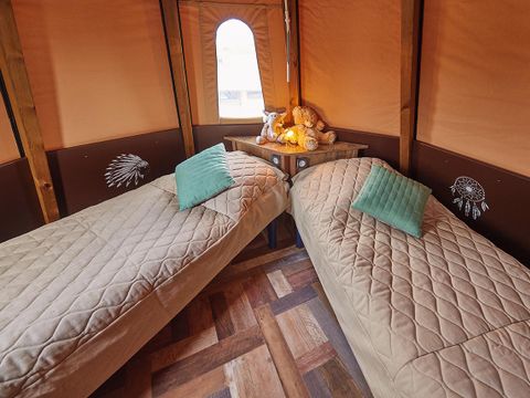 TENTE 4 personnes - TIPI Tente 4 personnes / 2 chambres avec salle de bain et wc