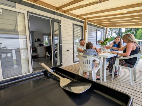MOBILHOME 4 personnes - PREMIUM 2chb Jacuzzi