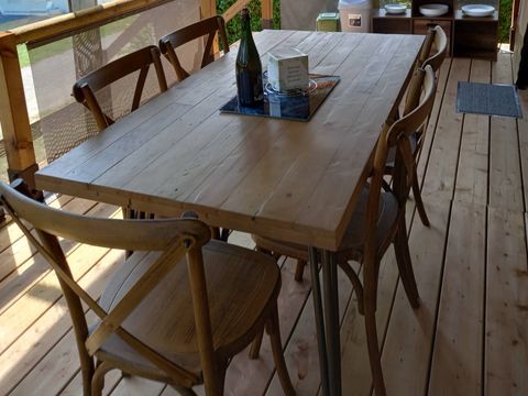 Tente en toile et en bois 5 personnes - Lodge sanitaire