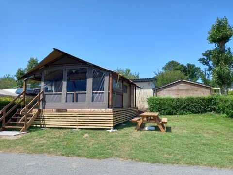 Tente en toile et en bois 5 personnes - Lodge sanitaire