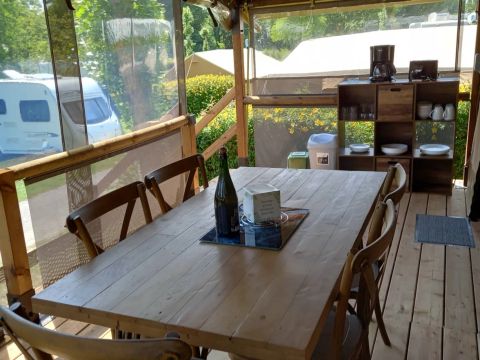 Tente en toile et en bois 5 personnes - Lodge sanitaire