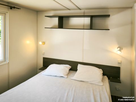 MOBILHOME 5 personnes - Confort 32m² - 2 chambres + terrasse + TV + Clim -