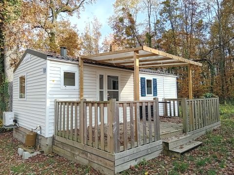 MOBILHOME 4 personnes - Confort 32m² - 2 chambres + terrasse + TV + Clim -