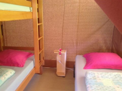 TENTE TOILE ET BOIS 5 personnes - Safari  (sans sanitaires)