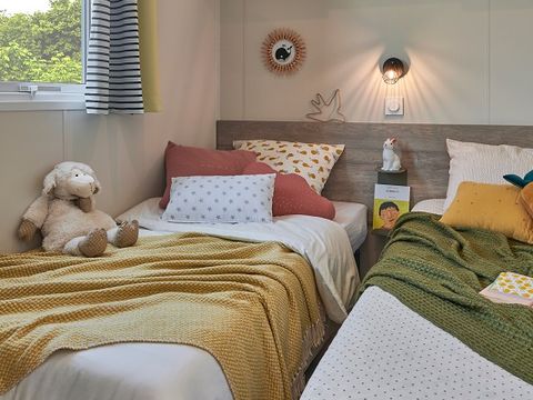 MOBILHOME 6 personnes - "BAHIA MODULO Confort +" - 27m² - 4/6 personnes - 2 chambres - Terrasse couverte