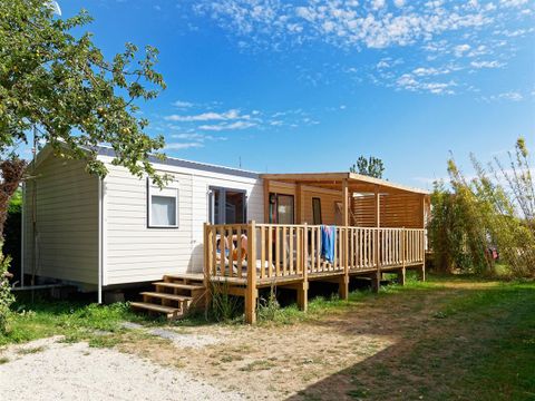 MOBILHOME 6 personnes - PREMIUM 36m² - 3 chambres - 2 SDB - Terrasse Couverte