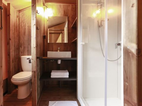 TENTE TOILE ET BOIS 5 personnes - Confort 34m² (2 chambres) - avec sanitaires