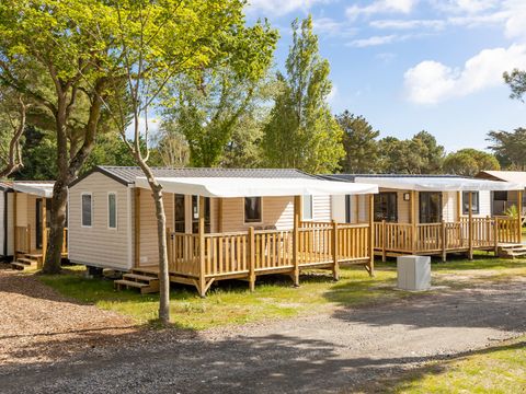 MOBILHOME 4 personnes - Confort 30m² (2 chambres) + Terrasse + TV