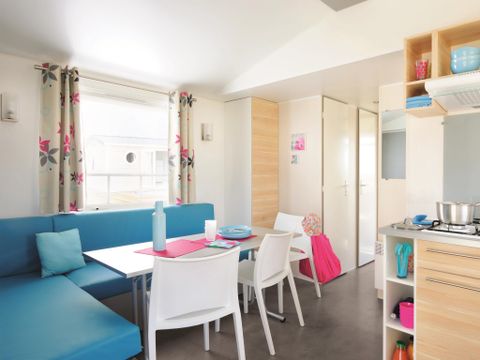 MOBILHOME 6 personnes - Confort 32m² (3 chambres) + Terrasse + TV + lave-vaisselle