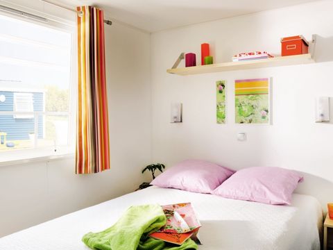 MOBILHOME 6 personnes - Confort 34m² (3 chambres) + Terrasse + TV + lave-vaisselle