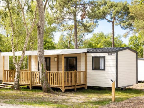 MOBILHOME 6 personnes - Premium 40m² (3 chambres) + Terrasse + TV + lave-vaisselle