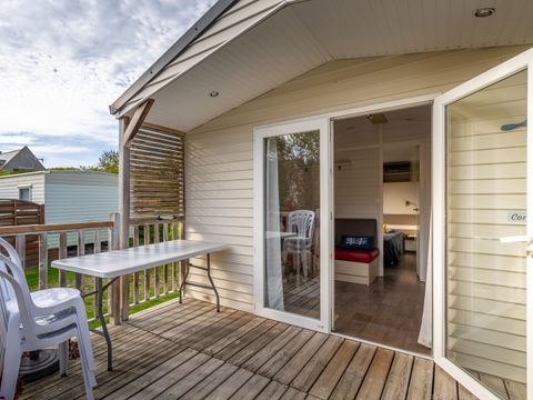 MOBILHOME 2 personnes - 1 chambre avec terrasse