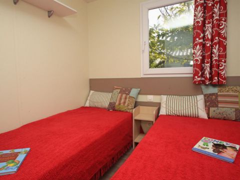 MOBILHOME 4 personnes - 2 chambres avec terrasse