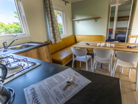 MOBILHOME 8 personnes - Confort 4 chambres 8 Pers avec terrasse