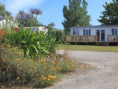 MOBILHOME 8 personnes - Confort 4 chambres 8 Pers avec terrasse