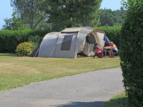 Emplacement - Confort XL avec électricité 10A