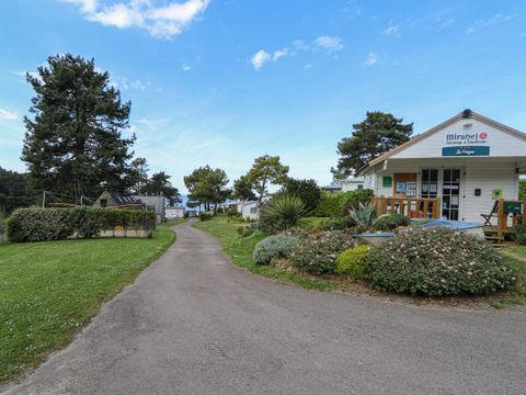 Camping Mirabel La Crique - Camping Côtes-d'Armor - Image N°2