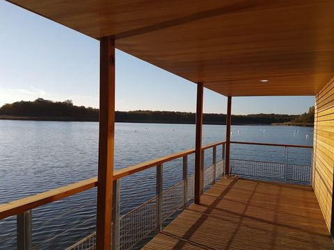 HÉBERGEMENT INSOLITE 6 personnes - Roseaux