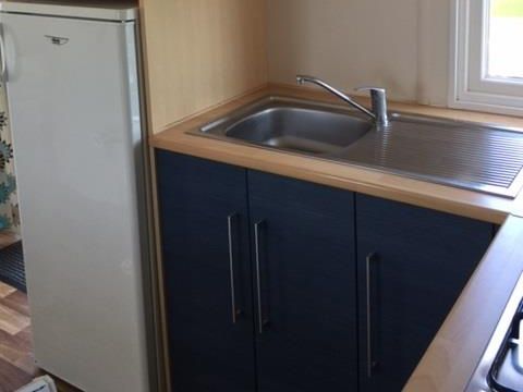 MOBILHOME 4 personnes - Confort 27m² - 2 chambres - terrasse couverte - 11 nuits