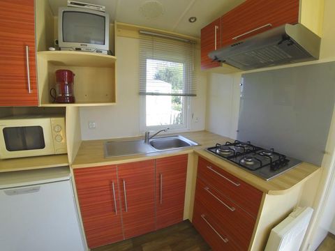 MOBILHOME 4 personnes - Confort 27m² - 2 chambres - terrasse couverte - 11 nuits