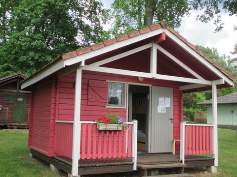 Bungalow 2 personnes - CABIN sans sanitaires - 2 personnes inclus possibilité 2 personnes en supplément à réserver auprès du camping