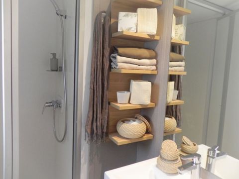 MOBILHOME 4 personnes - CONFORT