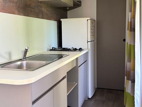 Mobilhome 4 personnes - 30-35 m² - 2 chambres avec terrasse
