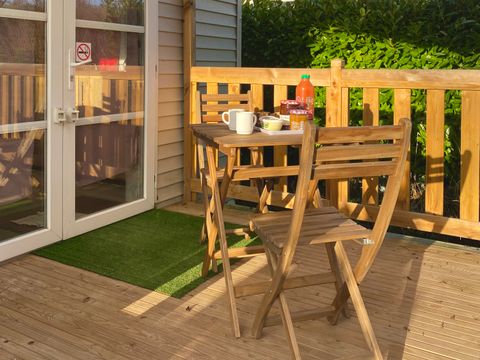 Mobilhome 2 personnes - 15m² - 1 chambre avec terrasse