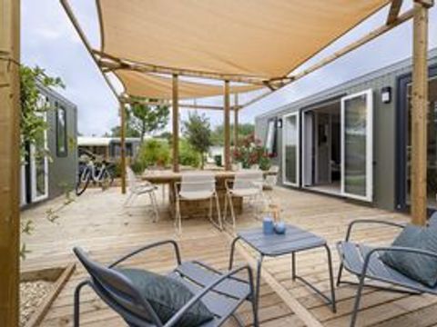 MOBILHOME 10 personnes - COTTAGE FRIENDS 10p 5 chambres 2SdB