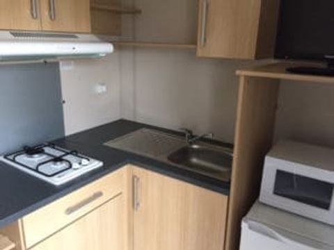 MOBILHOME 1 personne - 02-Mobil-Home Mitoyen Standard 17m2 (1ch - 1 pers.) + TV + Clim - prix pour 2 personnes