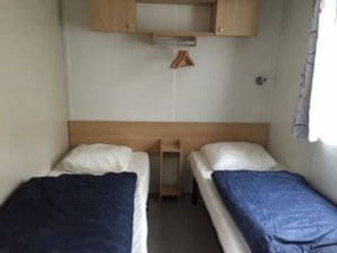 MOBILHOME 1 personne - 02-Mobil-Home Mitoyen Standard 17m2 (1ch - 1 pers.) + TV + Clim 