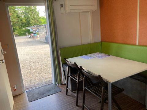 MOBILHOME 2 personnes - 05-Mobil-Home Standard 26m2 (2ch - 1/5 pers.) + TV + Clim - prix pour 2 personnes