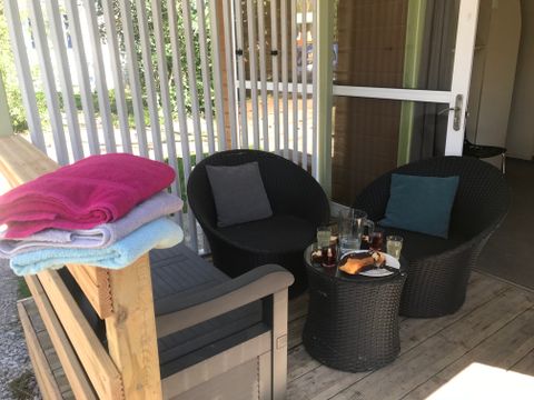 CHALET 2 personnes - 10-Chalet du Belier Confort 24m2 (2ch - 5pers) + Jaccuzzi + Lits faits + serviette + kit boisson - prix pour 2 personnes