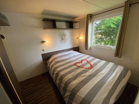 BUNGALOW 2 personnes - 11-Bungalow Les Croisettes 30m2 (2ch - 2/6pers) + jaccuzzi + lits faits + serviette + kit boissons - prix pour 2 personnes