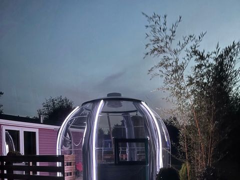 MOBILHOME 2 personnes - 13-La Folle entreprise 32m2 (2ch - 2/6pers.) + Jaccuzzi + Lits faits + serviette + kit boissons + TV - prix pour 2 personnes