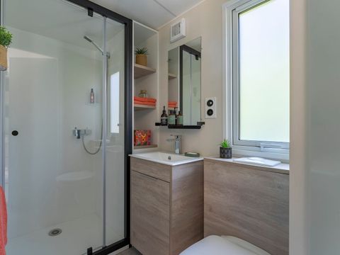 MOBILHOME 4 personnes - COTTAGE OTELLO 4p 2ch 2SdB PREMIUM