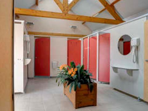 Emplacement - Emplacement ****