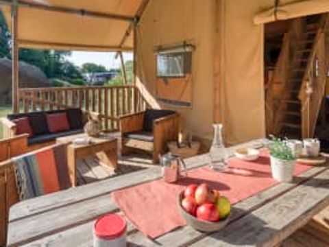 Tente en toile et en bois 6 personnes - Lodge 6p 2ch ****