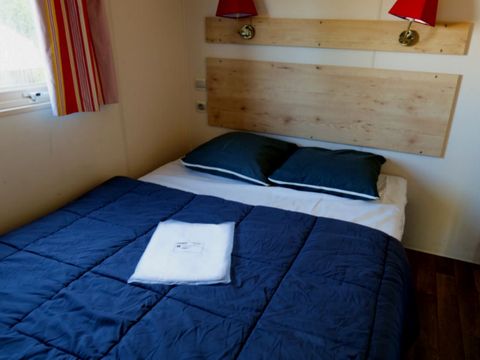 HÉBERGEMENT INSOLITE 4 personnes - Roulotte - 20 m² - 2 chambres vue mer