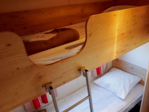 HÉBERGEMENT INSOLITE 4 personnes - Roulotte - 20 m² - 2 chambres vue mer