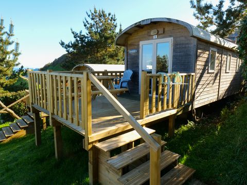 HÉBERGEMENT INSOLITE 4 personnes - Roulotte - 20 m² - 2 chambres vue mer