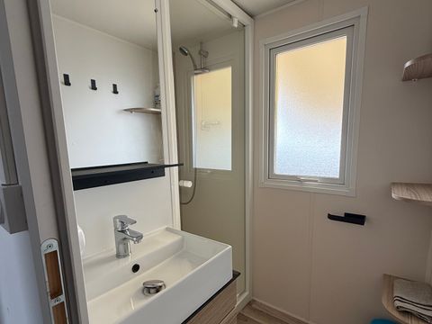 MOBILHOME 6 personnes - Mobil-home n°75 3 chambres 2 salles de bain