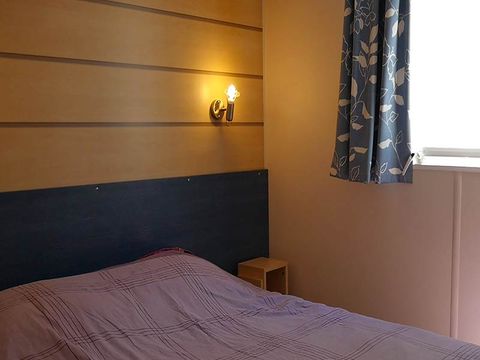 MOBILHOME 6 personnes - MOBIL HOME CONFORT DIM plaque gaz réfrigerateur vaisselle televison