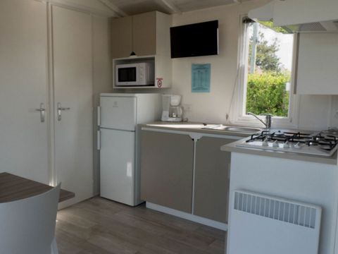MOBILHOME 4 personnes - MOBIL HOME CONFORT DIM  plaque gaz refrigérateur  vaisselle télévision