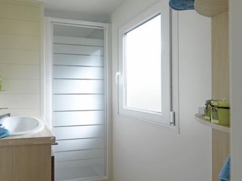 MOBILHOME 4 personnes - 30m² Standard  (2 chambres) - Terrasse