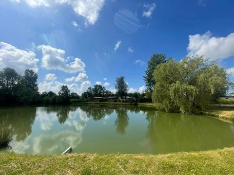 Mobilhome 4 personnes - 2 chambres - Vue étang- lits gigogne