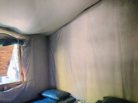 TENTE TOILE ET BOIS 4 personnes - Cabane Lodge sur Pilotis Confort 27m² - 2 chambres + terrasse couverte