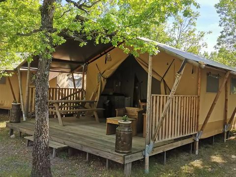 TENTE TOILE ET BOIS 4 personnes - Safari Standard 25m²(sans sanitaires)
