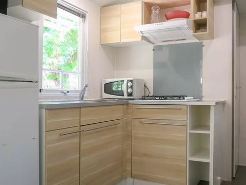 MOBILHOME 6 personnes - Standard 29m² - 3 chambres + terrasse + TV