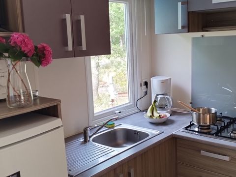 Mobilhome 6 personnes - Standard 29m² - 3 chambres - Terrasse - TV - Clim